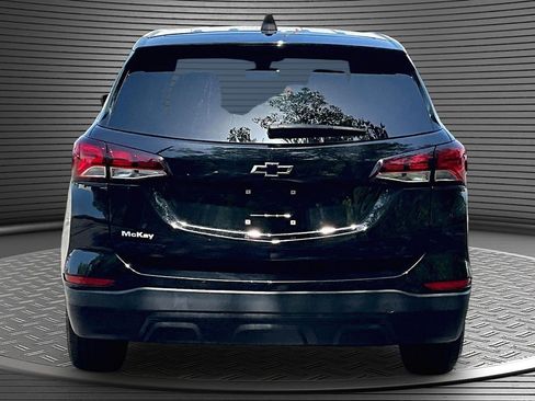 Used 2023 Chevrolet Equinox LS w/ LS Convenience Package AWD/4WD image 5