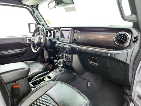 Used 2019 Jeep Wrangler Unlimited Sport AWD/4WD image 17