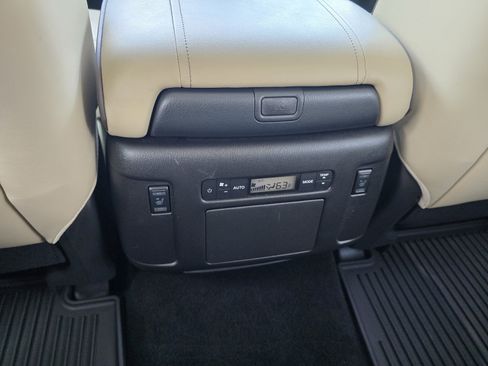 Certified 2024 Nissan Armada Platinum w/ Captain's Chairs Package AWD/4WD image 25
