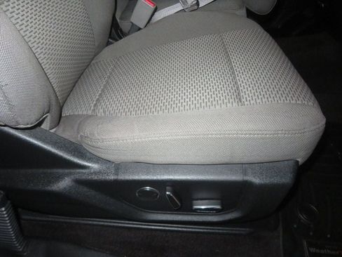 Used 2016 Ford F150 XLT w/ Equipment Group 302A Luxury AWD/4WD image 34