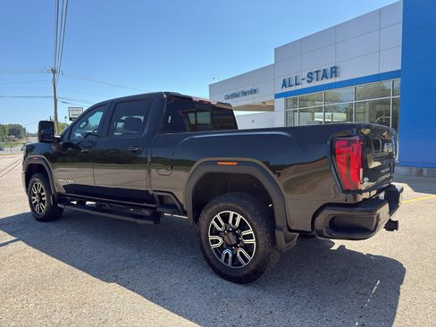 Used 2020 GMC Sierra 2500 AT4 w/ AT4 Premium Package AWD/4WD image 12