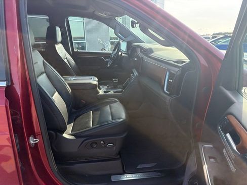 Used 2022 GMC Sierra 1500 Denali w/ Technology Package AWD/4WD image 25