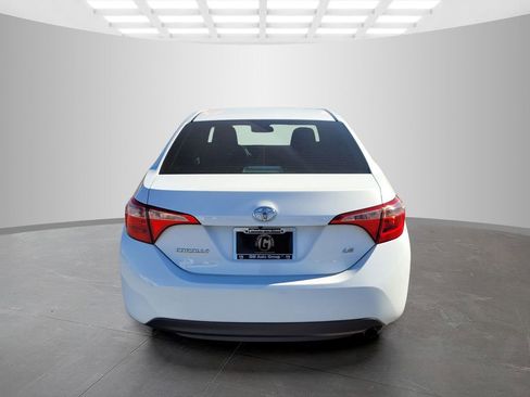 Used 2018 Toyota Corolla LE image 5