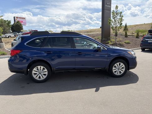 Used 2017 Subaru Outback 2.5i Premium AWD/4WD image 23