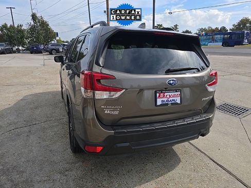 Used 2020 Subaru Forester Limited image 22
