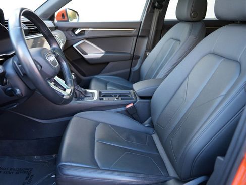 Used 2024 Audi Q3 2.0T Premium image 19