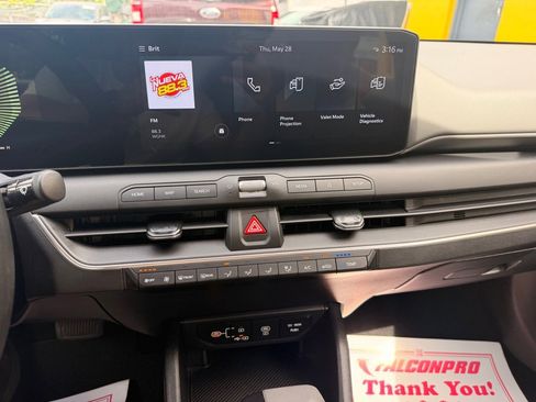 Used 2025 Kia K4 FWD image 18