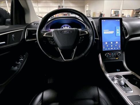 Certified 2024 Ford Edge SEL AWD/4WD image 5