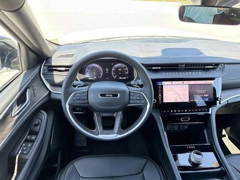 New 2026 Jeep Grand Cherokee L Limited RWD image 14