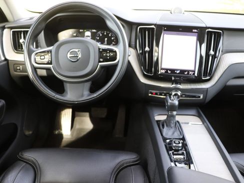 Used 2021 Volvo XC60 T6 Inscription w/ Advanced Package image 38