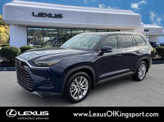 Used 2024 Toyota Grand Highlander AWD video 1