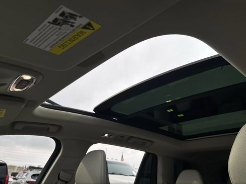 Used 2022 Volvo XC90 T8 Inscription Expression w/ Advanced Package image 19