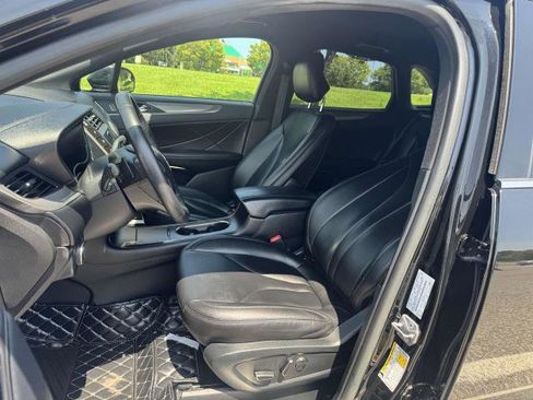 Used 2018 Lincoln MKC Premiere image 12