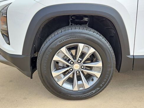 Used 2025 Chevrolet Equinox LT w/ Convenience Package II image 5