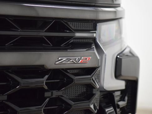 Used 2024 Chevrolet Silverado 1500 ZR2 w/ Technology Package AWD/4WD image 14