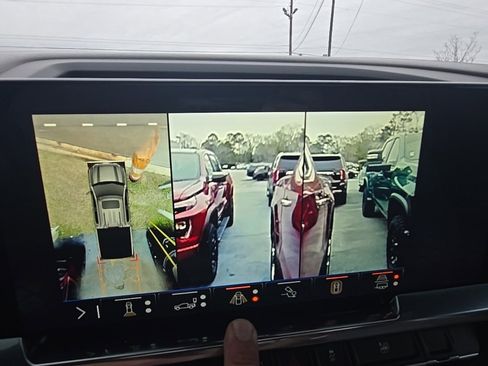 Certified 2024 GMC Sierra 1500 SLT w/ SLT Convenience Package image 20