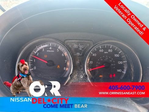 Used 2018 Nissan Versa SV FWD image 4