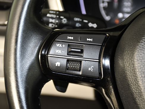 Used 2025 Honda Pilot EX-L image 20