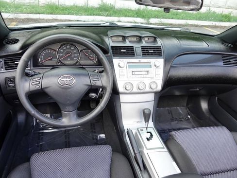 Used 2006 Toyota Solara SE FWD image 4