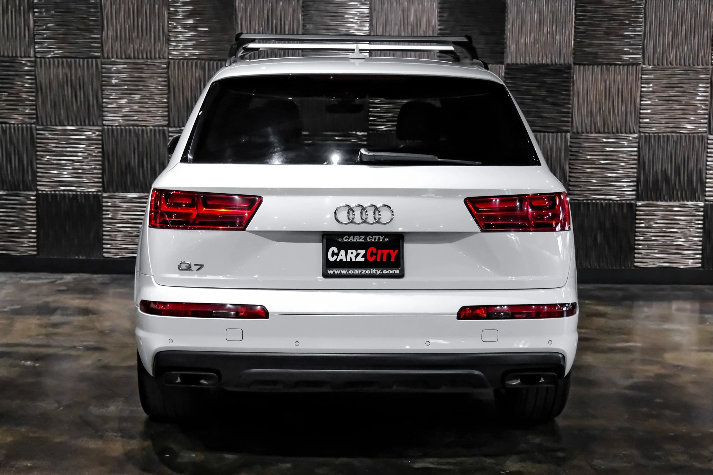 Used 2019 Audi Q7 3.0T Prestige AWD/4WD image 14