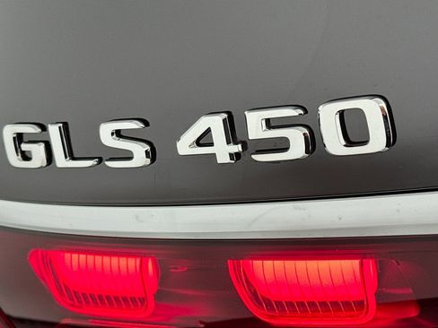 New 2026 Mercedes-Benz GLS 450 4MATIC image 9