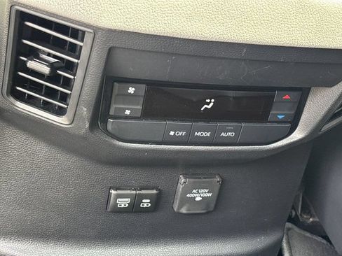 Used 2026 Toyota Sequoia Limited AWD/4WD image 21