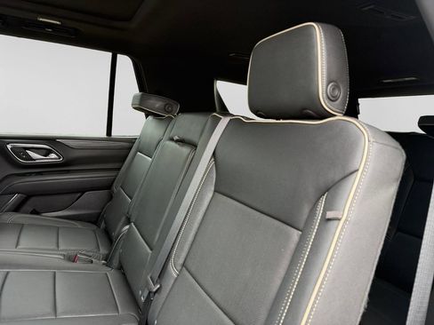 Used 2023 GMC Yukon SLT AWD/4WD image 39