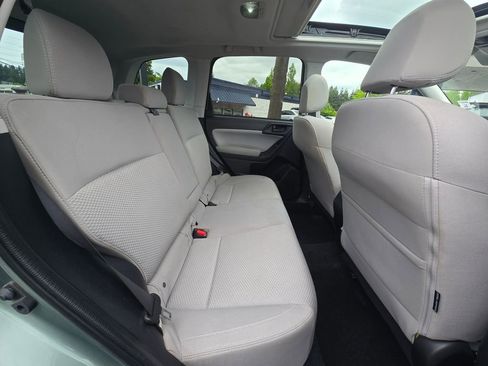 Used 2018 Subaru Forester 2.5i Premium AWD/4WD image 12