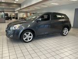 Used 2010 Pontiac Vibe w/ Sun And Sound Package image 3