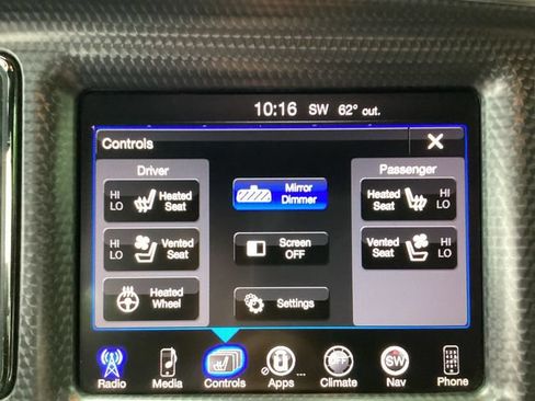 Used 2016 Dodge Challenger SRT Hellcat RWD image 18