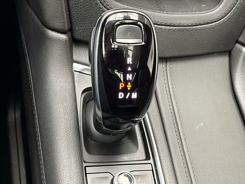 Certified 2025 Cadillac XT5 Premium Luxury image 26