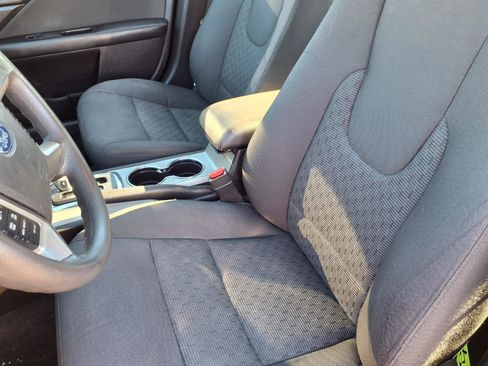 Used 2011 Ford Fusion SE w/ 202A Rapid Spec Order Code image 3