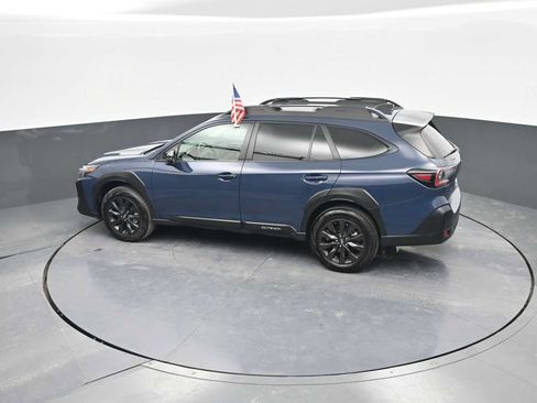 Used 2025 Subaru Outback Onyx Edition AWD/4WD image 31