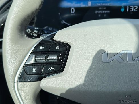 Used 2023 Kia Niro Wave w/ Wave Preserve Package FWD image 28