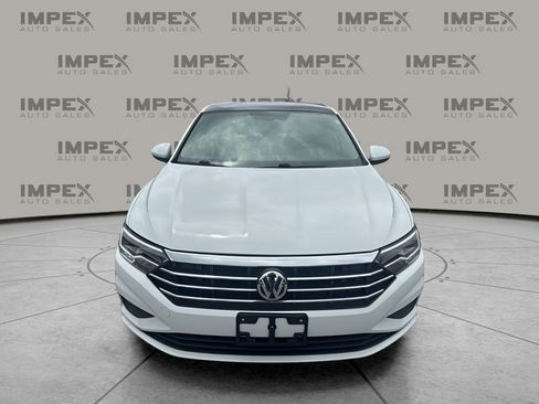 Used 2019 Volkswagen Jetta SE w/ Cold Weather Package FWD image 8