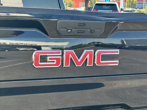Used 2019 GMC Sierra 1500 SLT w/ SLT Premium Package image 36