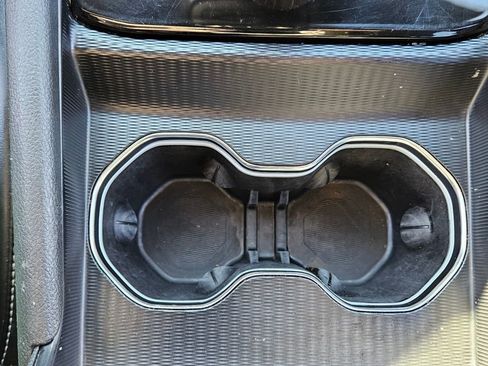 Used 2023 Jeep Grand Cherokee Altitude image 18