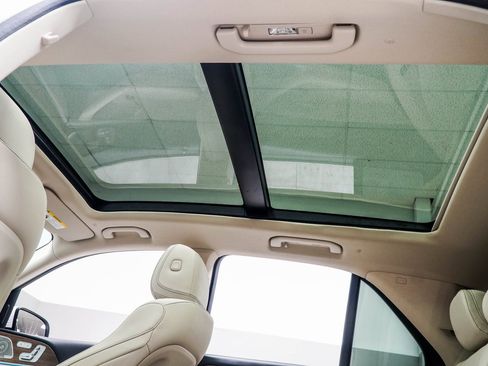 Used 2024 Mercedes-Benz GLE 450 4MATIC image 36