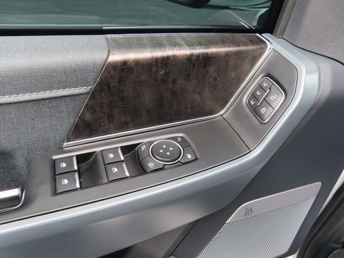 Used 2023 Ford F150 Lariat image 29