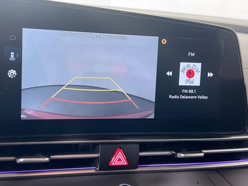 Used 2024 Hyundai Elantra SEL image 14