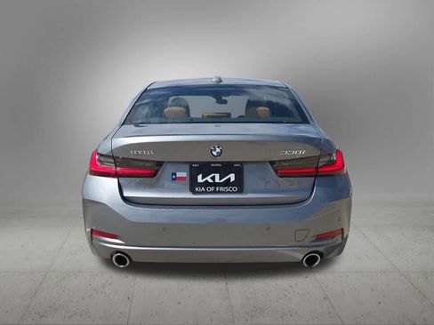 Used 2024 BMW 330i Sedan w/ Premium Package image 5
