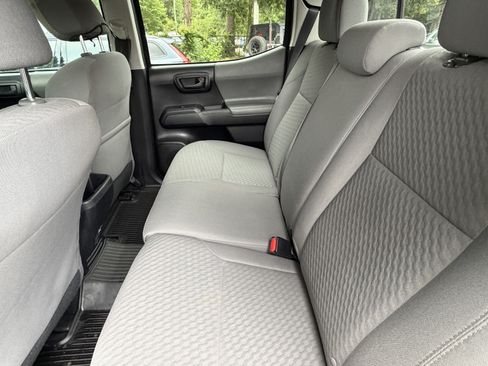 Used 2020 Toyota Tacoma SR w/ SR Convenience Package RWD image 33