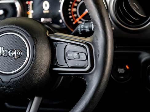 Used 2019 Jeep Wrangler Unlimited Sport S image 27