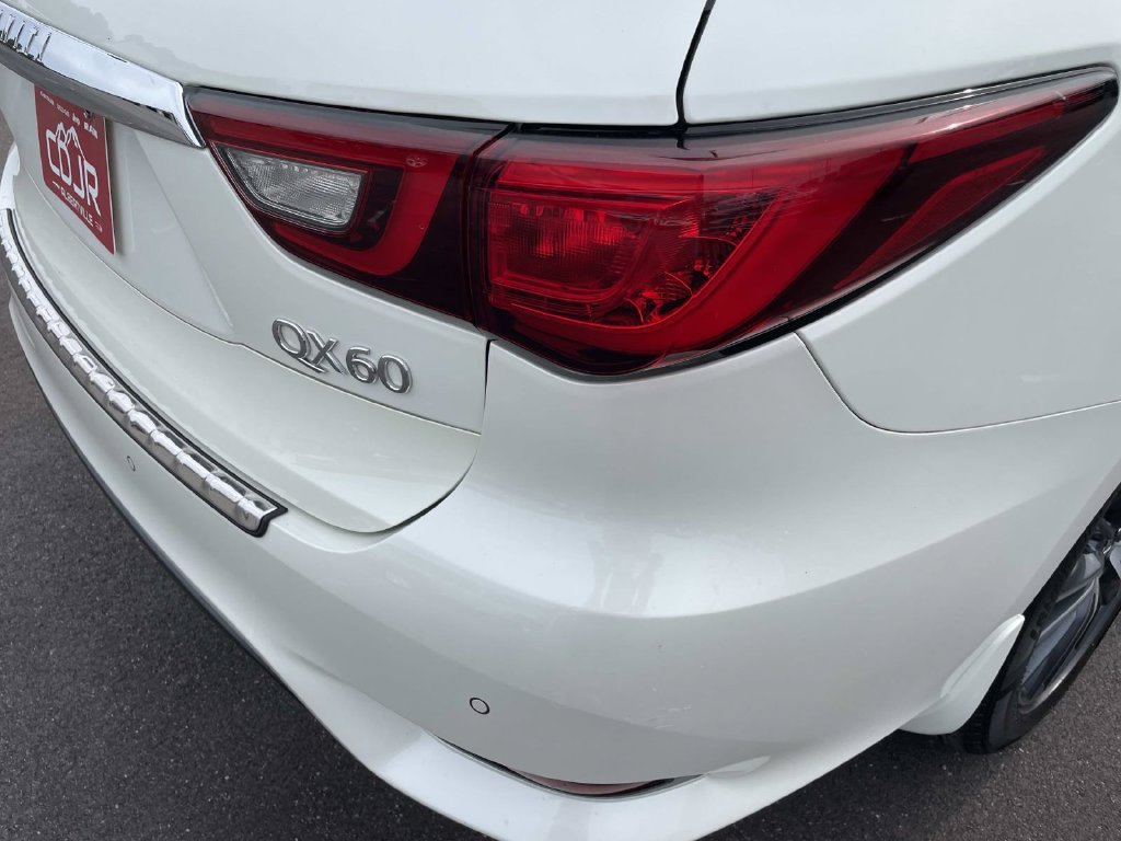 Used 2019 INFINITI QX60 Luxe w/ Sensory Package FWD image 16