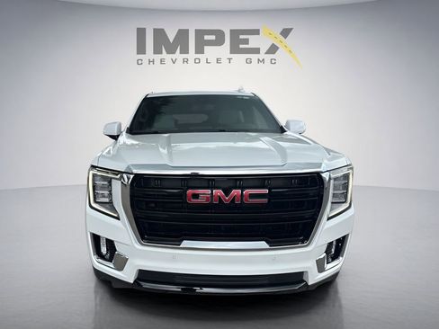 Used 2022 GMC Yukon XL SLE w/ Gmc Pro Safety Plus Package AWD/4WD image 8