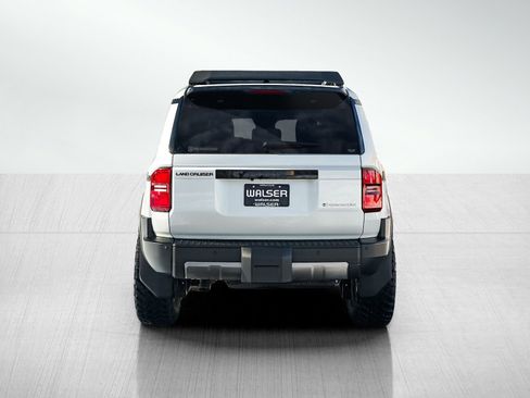 Used 2025 Toyota Land Cruiser image 4