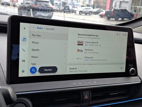 Used 2025 Toyota Prius AWD image 17