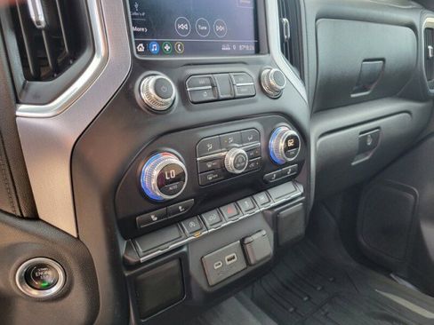 Used 2020 GMC Sierra 1500 Elevation w/ Elevation Value Package image 22