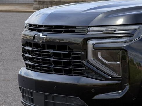 New 2026 Chevrolet Suburban RST w/ Comfort Package AWD/4WD image 13