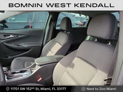 Used 2023 Chevrolet Malibu RS image 9